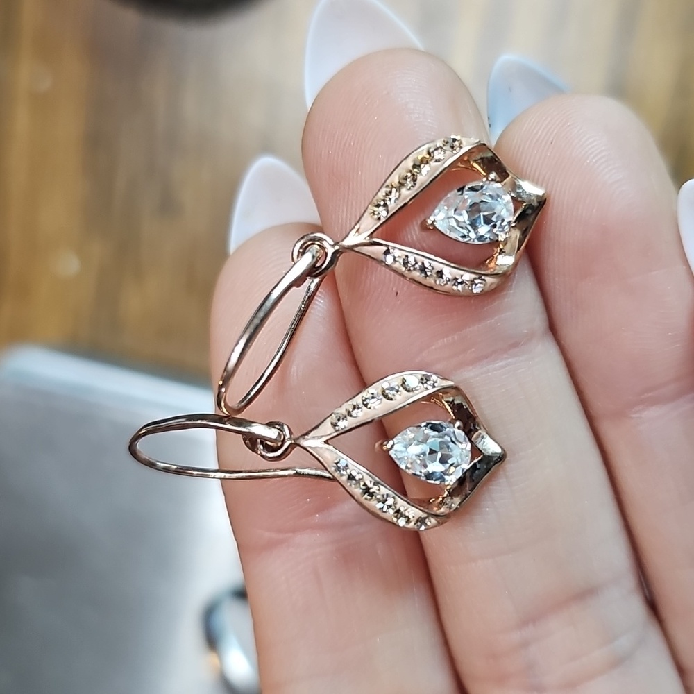 Rose Gold Teardrop Crystal Dangle Earrings